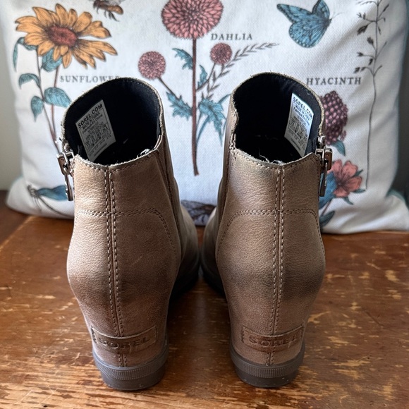 Sorel Women's Joan of Arctic Wedge II Zip Bootie - Picture 4 of 8